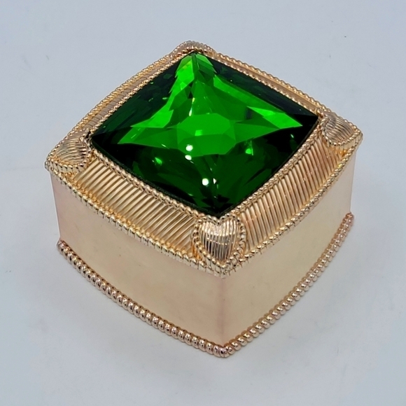 VINTAGE Gold Toned Emerald Oversized Safekeeper Crystal Gem Jewellery Box - Picture 1 of 10